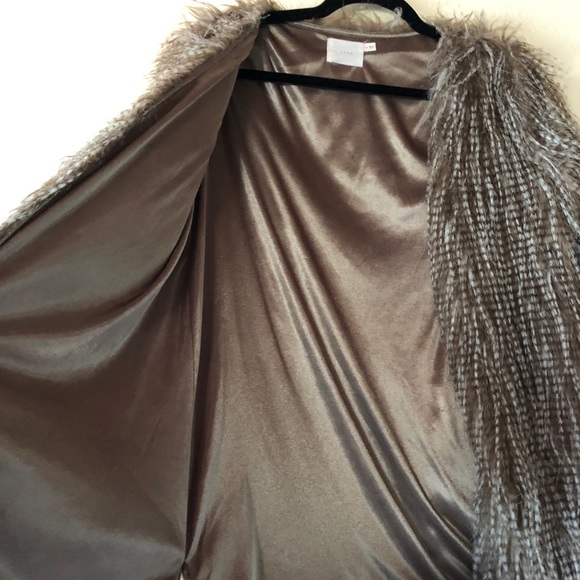Lush | Faux Fur Jacket - Picture 2 of 6